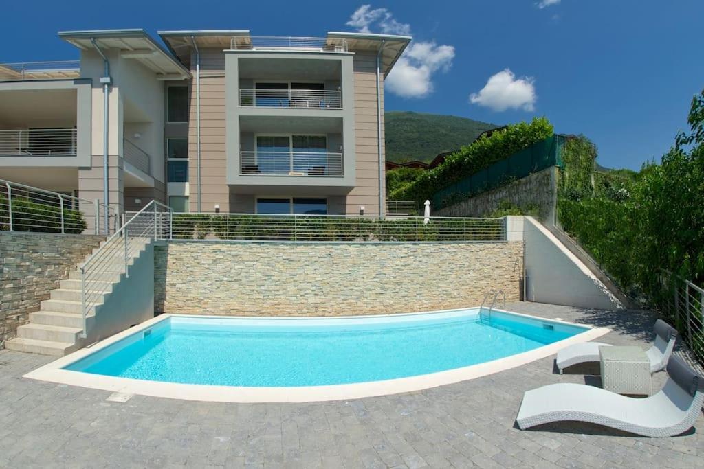 Residenza Simona Mezzegra Exterior foto