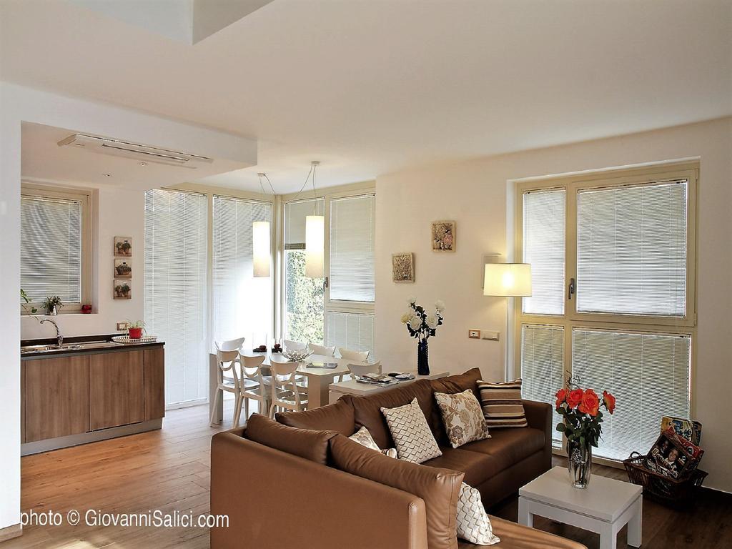 Residenza Simona Mezzegra Exterior foto